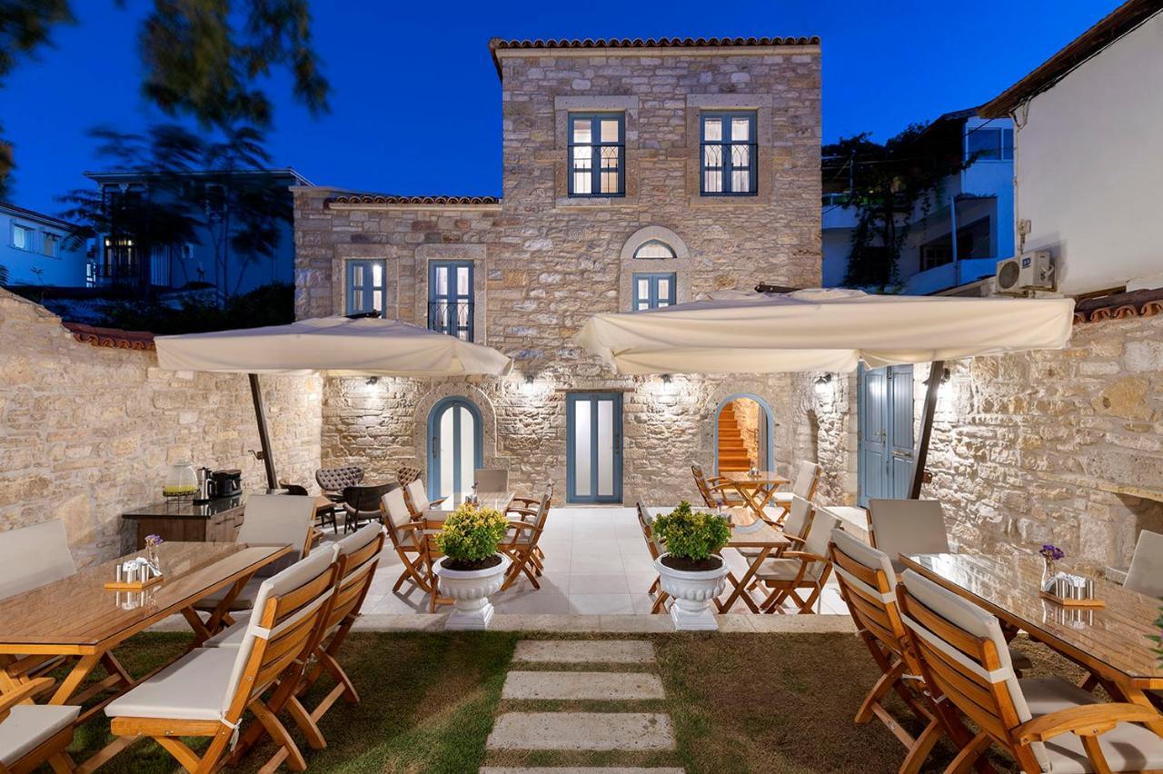 Eflin Haus Historical Place & Monument Çeşme المظهر الخارجي الصورة